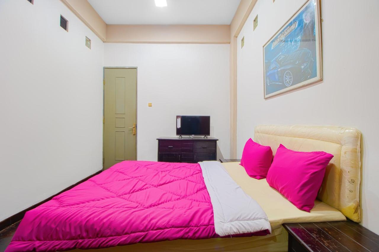 Tobana House Bintaro Hotel Jakarta Luaran gambar