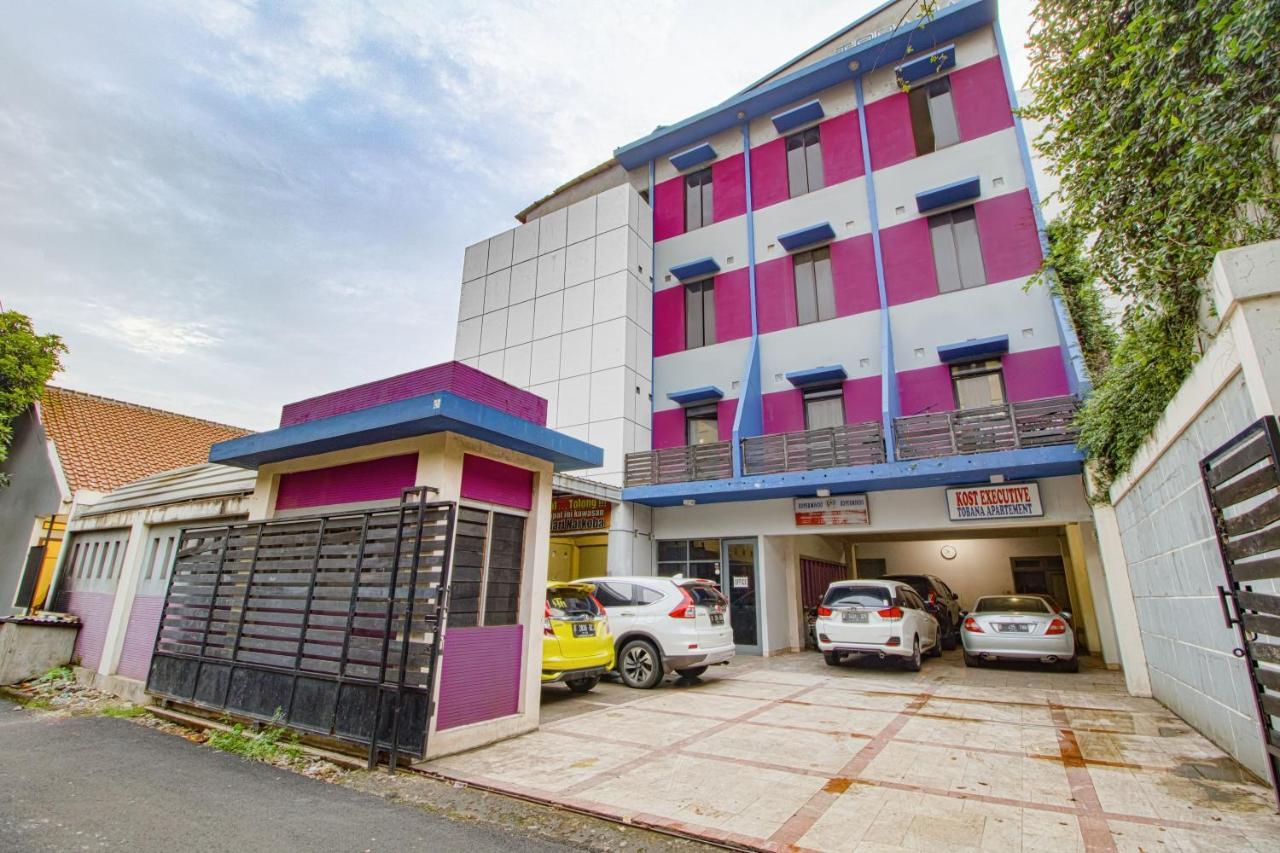 Tobana House Bintaro Hotel Jakarta Luaran gambar